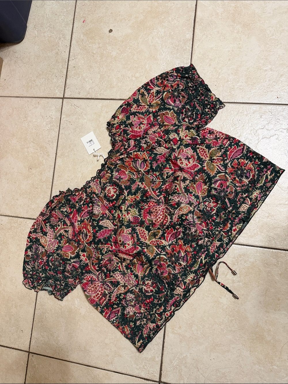 Jennifer & Grace Paisley Embroidered Puff Sleeve Top - Picture 6 of 6
